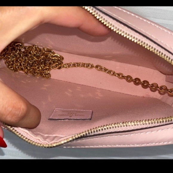 Louis Vuitton Rose Camera Bag - Picture 8 of 12